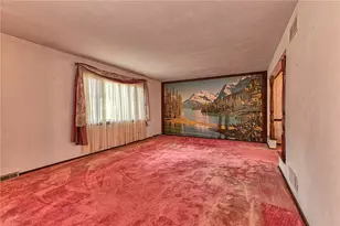 112 Friendship Ln, Hempfield Township, PA 15601 - Photo 6