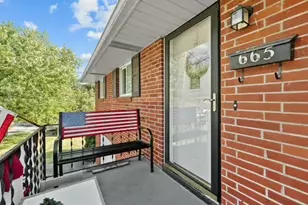 665 Summerlea Ave, Washington, PA 15301 - Photo 2