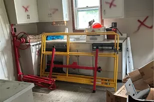 914 Wilhelm St, Elliott, PA 15220 - Photo 8