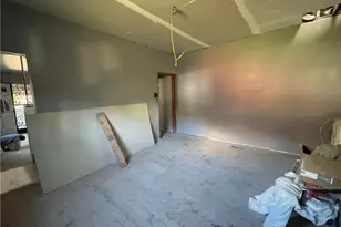 809 Middle St, North Braddock, PA 15104 - Photo 8