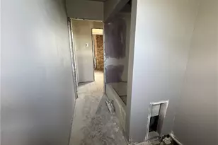 809 Middle St, North Braddock, PA 15104 - Photo 14