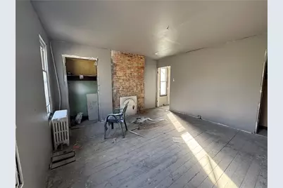 809 Middle St, North Braddock, PA 15104 - Photo 12