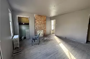 809 Middle St, North Braddock, PA 15104 - Photo 12