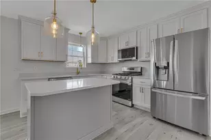 111 McCracken Dr, Center Township, PA 15061 - Photo 6