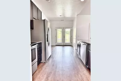 136 Rosemary Ln, Economy, PA 15005 - Photo 2