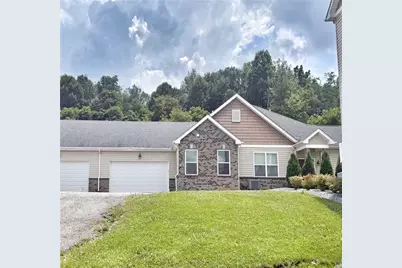 136 Rosemary Ln, Economy, PA 15005 - Photo 1