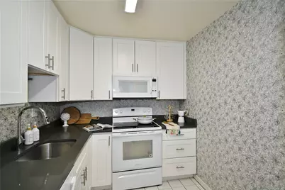 425 N Neville #204, Pittsburgh, PA 15213 - Photo 8