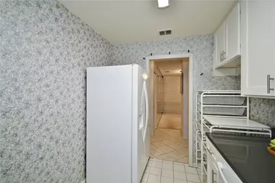 425 N Neville #204, Pittsburgh, PA 15213 - Photo 10