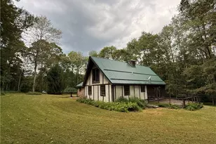 698 Austin Blvd, Mount Pleasant Township, PA 15610 - Photo 2