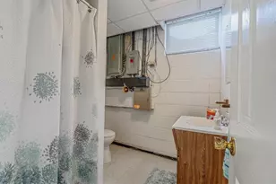 313 Glister Rd, Washington Township, PA 15012 - Photo 34