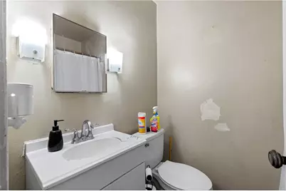 634 Broadway Ave, McKees Rocks, PA 15136 - Photo 18