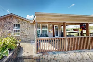 2230 McKees Rocks Rd, Robinson Twp, PA 15136 - Photo 2