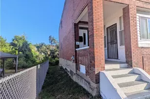 82 Harlem Ave, McKees Rocks, PA 15136 - Photo 2