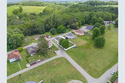 310 Bungalow Rd, Unity Township, PA 15670 - Photo 26