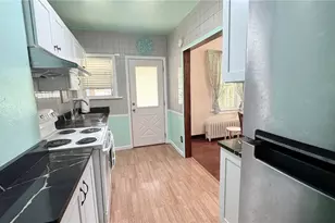 256 Pennsylvania Blvd, Pittsburgh, PA 15228 - Photo 8