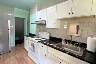 256 Pennsylvania Blvd, Pittsburgh, PA 15228 - Photo 6