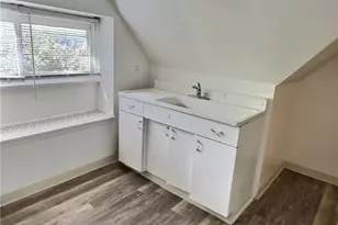 337 E 12th Ave, Homestead, PA 15120 - Photo 12