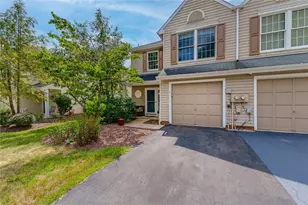 214 Commons Dr, Oakmont, PA 15139 - Photo 1