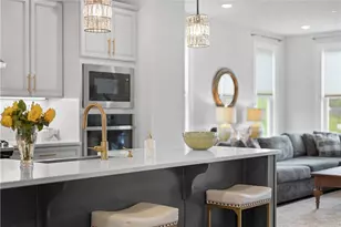 606 Spruce Ln, North Strabane, PA 15317 - Photo 6