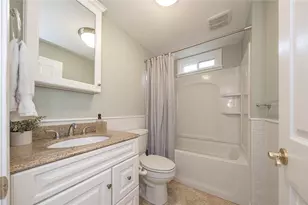 1829 Loretta Dr, Pittsburgh, PA 15235 - Photo 12