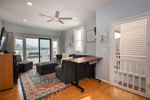 53 Holt St, Pittsburgh, PA 15203 - Photo 12