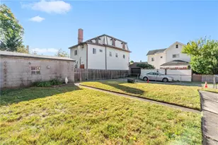 216 Clifton Ave, Pittsburgh, PA 15215 - Photo 8