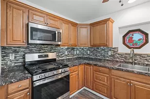 217 Pennsylvania Ave, Pittsburgh, PA 15202 - Photo 10