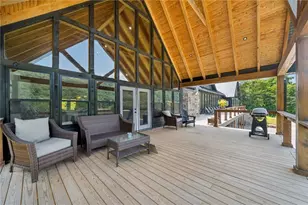 1060 Wattersonville Rd, Washington Township, PA 16218 - Photo 10