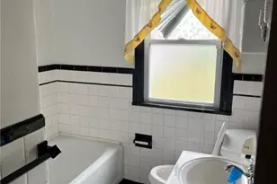 713 Shady Ln, West Mifflin, PA 15122 - Photo 8