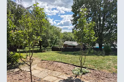 18 Park View Dr, South Strabane, PA 15301 - Photo 4