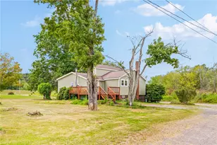 725 Grant St Ext, Meyersdale Boro, PA 15552 - Photo 1