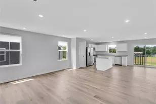 110 Dominic Dr, Twp of But SW, PA 16001 - Photo 6