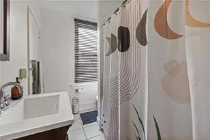 5211 Kent Wy, Pittsburgh, PA 15201 - Photo 12