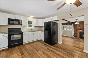 130 Patton Ln, Independence, PA 15026 - Photo 8