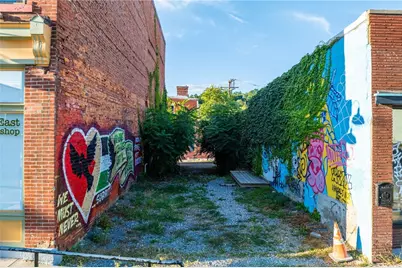 4903 Penn Ave, Pittsburgh, PA 15224 - Photo 1