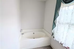 200 Jaclyn Dr, Cranberry Township, PA 16066 - Photo 36