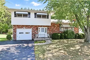 210 Todd Ave, Hermitage, PA 16148 - Photo 1
