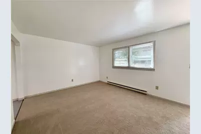 106 Dawson Dr, Ohioville, PA 15059 - Photo 4