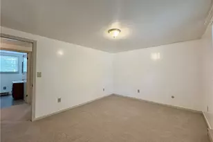 106 Dawson Dr, Ohioville, PA 15059 - Photo 18