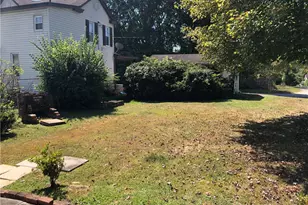 201 Fayette Ave, Point Marion, PA 15474 - Photo 4