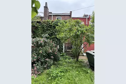 2013 Blvd Of The Allies, East Pittsburgh, PA 15219 - Photo 16