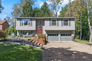 1437 Marion Dr, South Park, PA 15236 - Photo 1