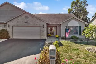 511 Kristi Dr, Hempfield Township, PA 15601 - Photo 1