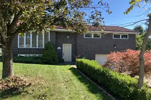 2261 Thomas Dr, North Huntingdon, PA 15642 - Photo 2