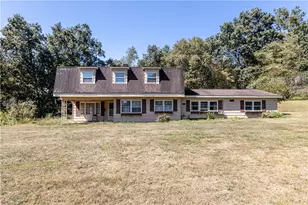 466 Walker Dr, Center Township-Homer City, PA 15701 - Photo 2