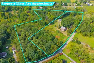 828 Brownhome Rd, Scott Township, PA 16101 - Photo 4