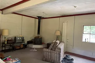 828 Brownhome Rd, Scott Township, PA 16101 - Photo 10