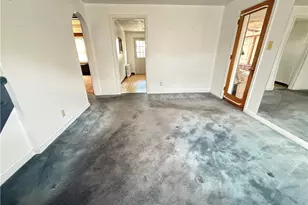 1933 Pennsylvania Ave, West Mifflin, PA 15122 - Photo 8