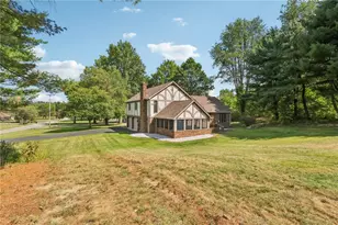 168 Cunningham Ln, Neshannock Township, PA 16105 - Photo 4