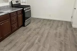 1356 Point View St, Lincoln Larimer, PA 15206 - Photo 10